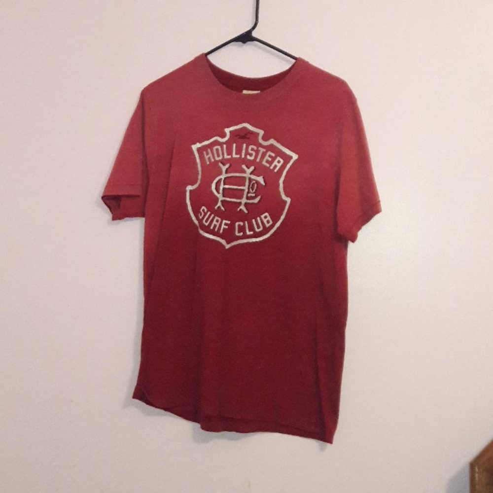 Hollister T shirt